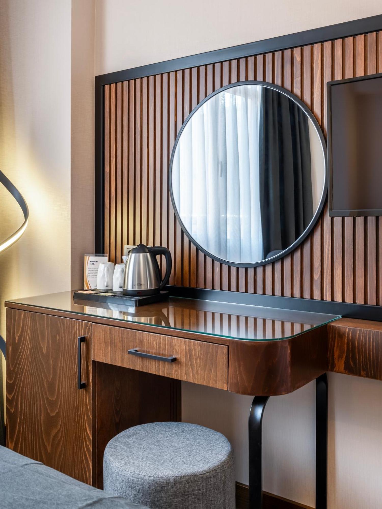 Hotel Bristol Стамбул Экстерьер фото
