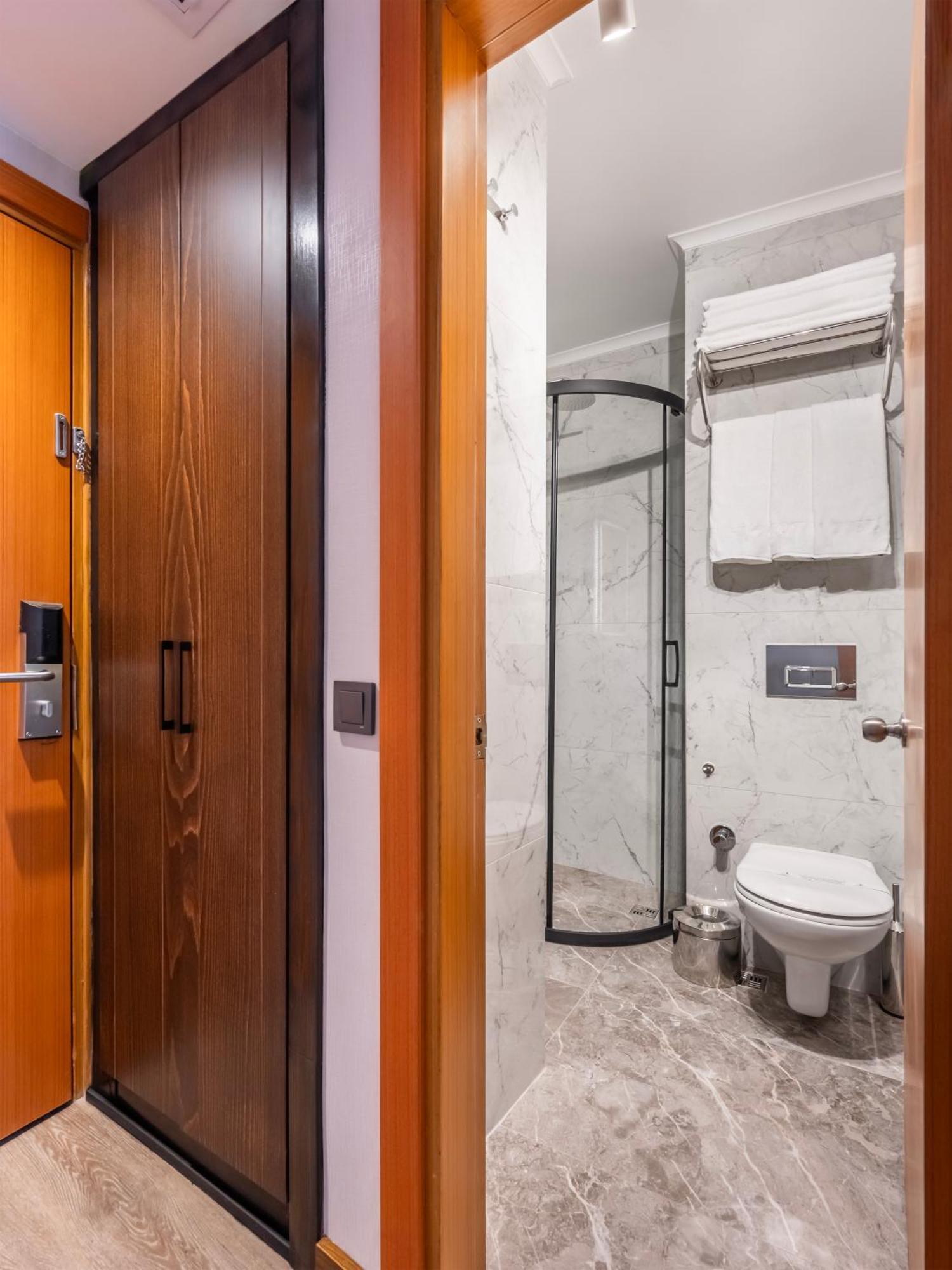 Hotel Bristol Стамбул Экстерьер фото