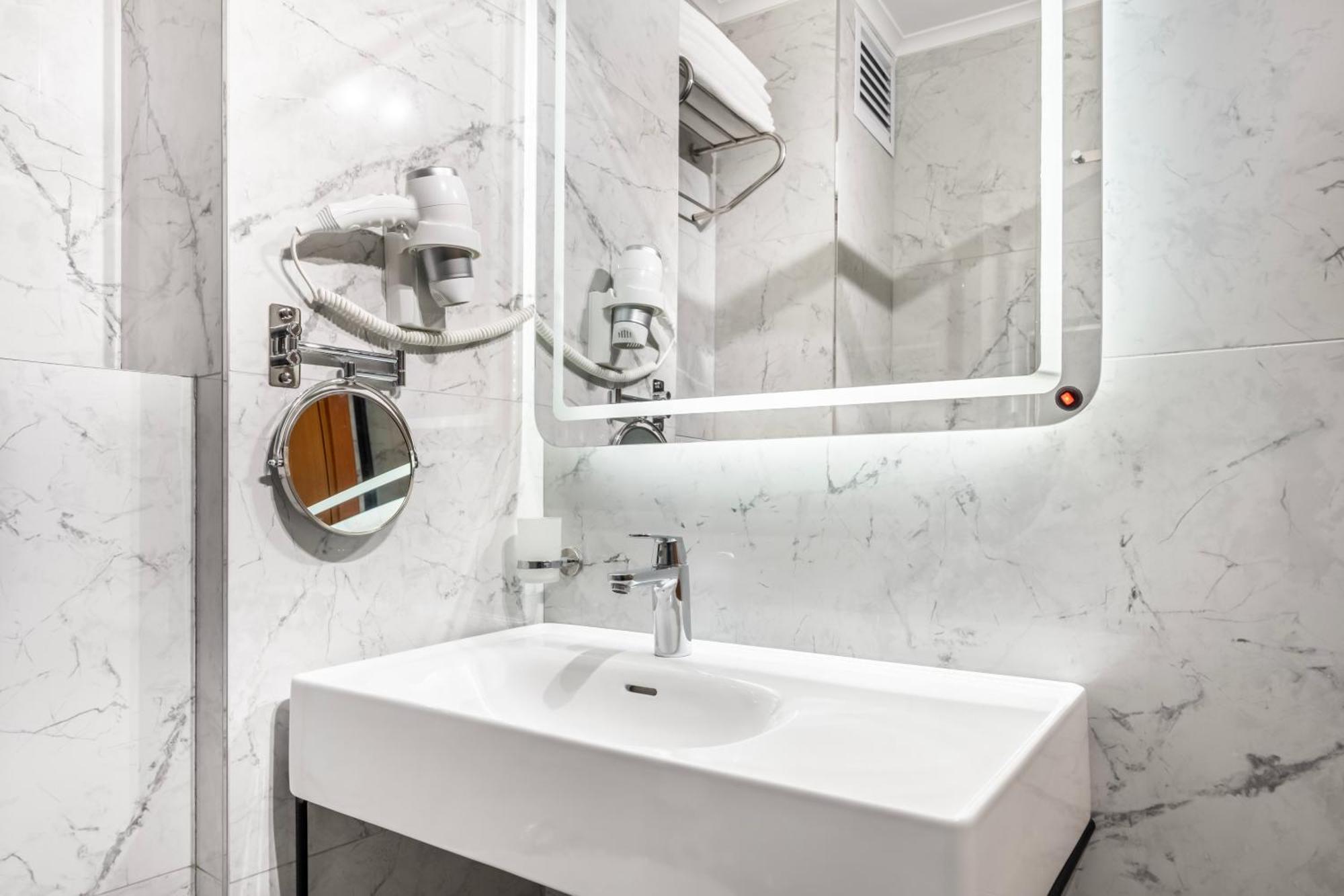 Hotel Bristol Стамбул Экстерьер фото
