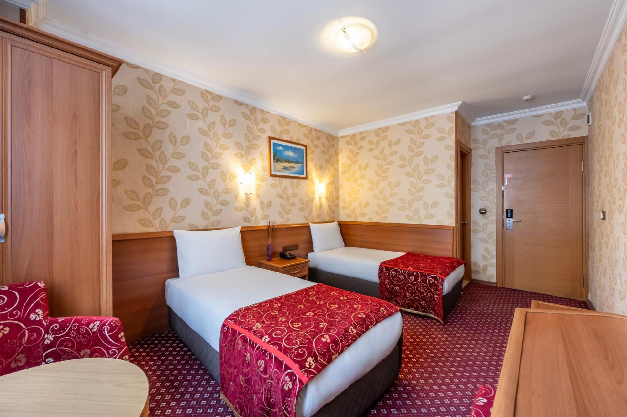Hotel Bristol Стамбул Экстерьер фото