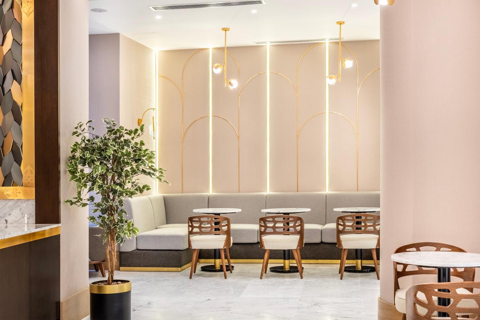 Hotel Bristol Стамбул Экстерьер фото
