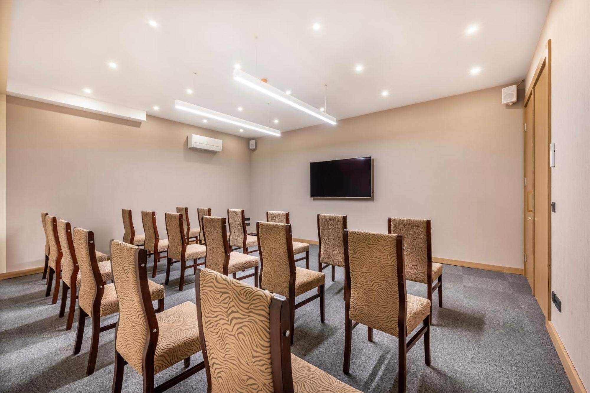 Hotel Bristol Стамбул Экстерьер фото